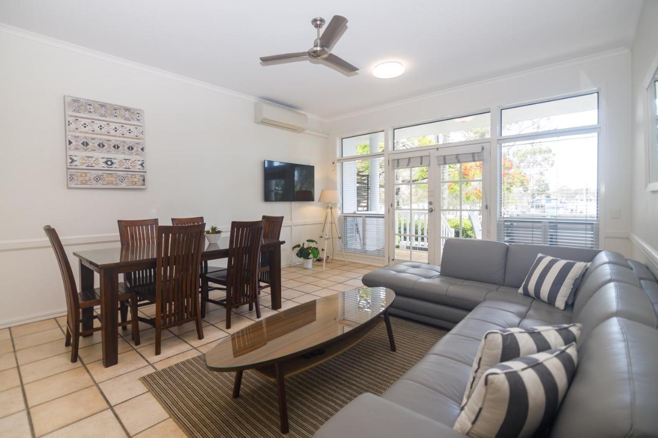 נוסוויל Sandy Beach Resort מראה חיצוני תמונה