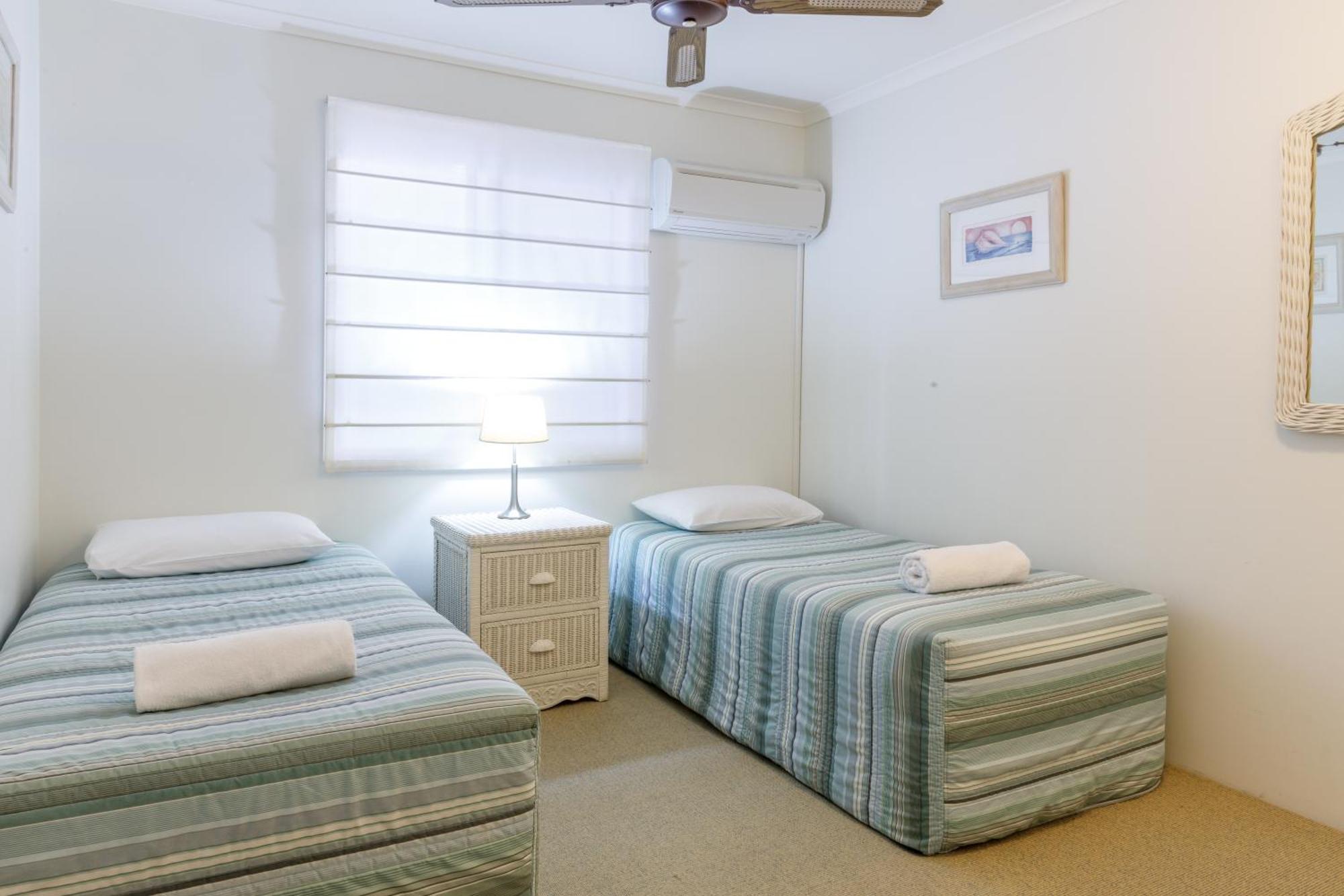 נוסוויל Sandy Beach Resort מראה חיצוני תמונה