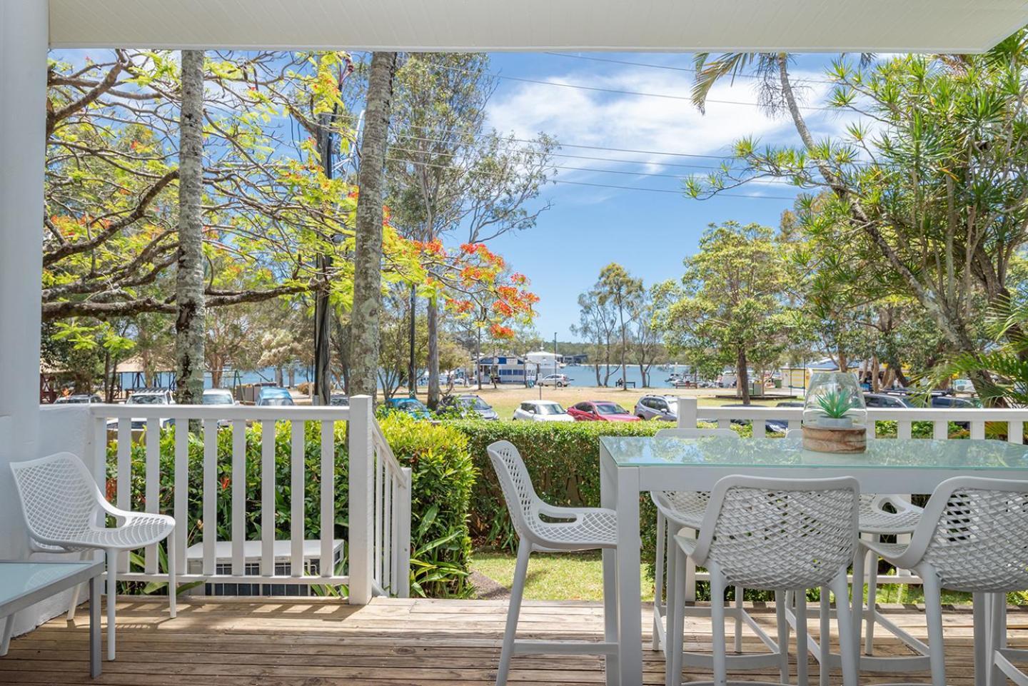 נוסוויל Sandy Beach Resort מראה חיצוני תמונה